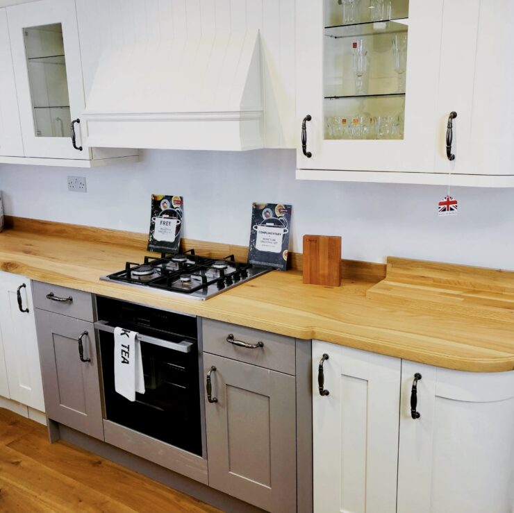 Rustic Oak Full Stave Worktops